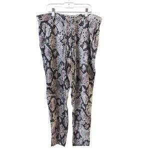 New Chaser Size Medium Snake Print Mid Rise Pants Black White Drawstring Waist
